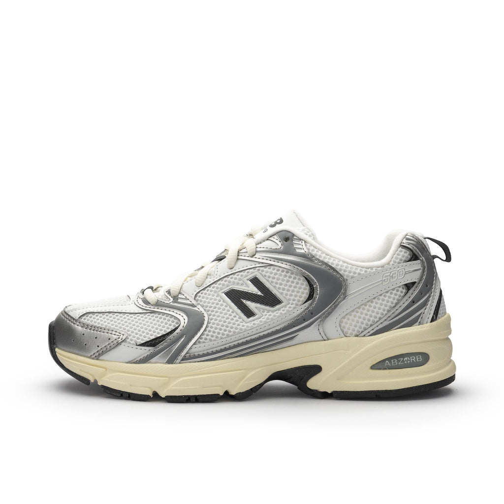 Deportiva blanco/plata/negro con cordón U530ESA New Balance