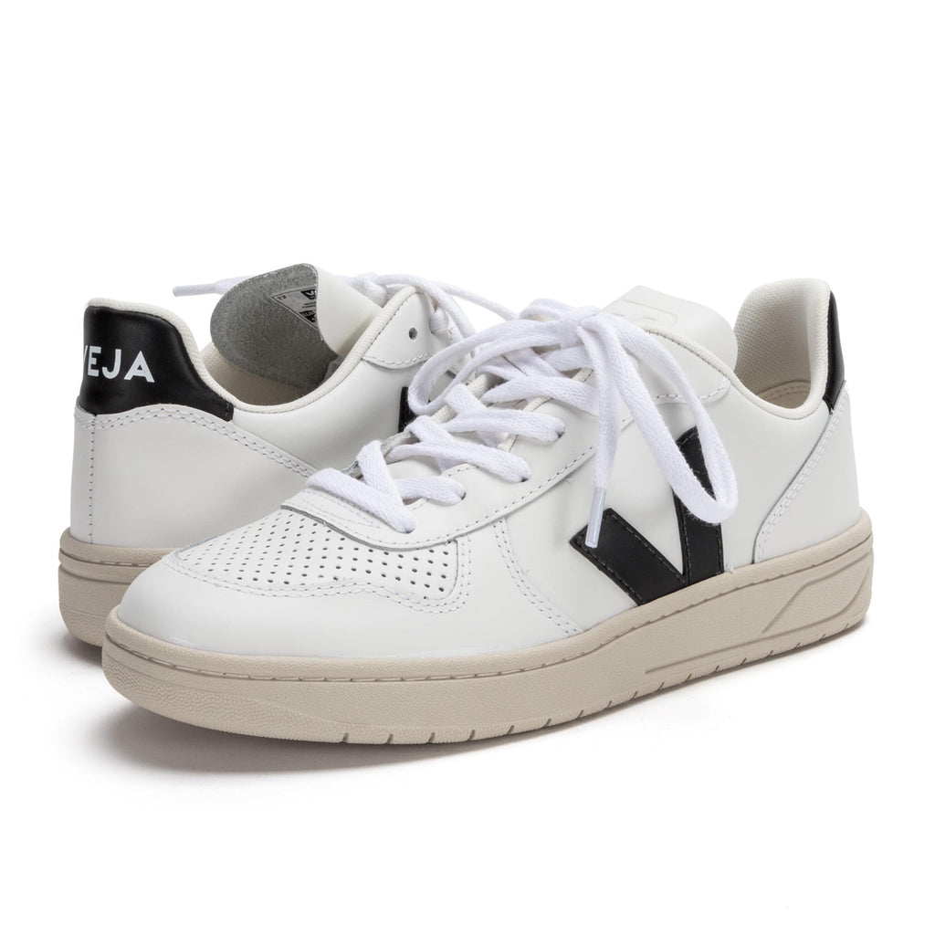 Deportiva blanco/negro con cordón V10 de Veja - V10-385-2.jpg