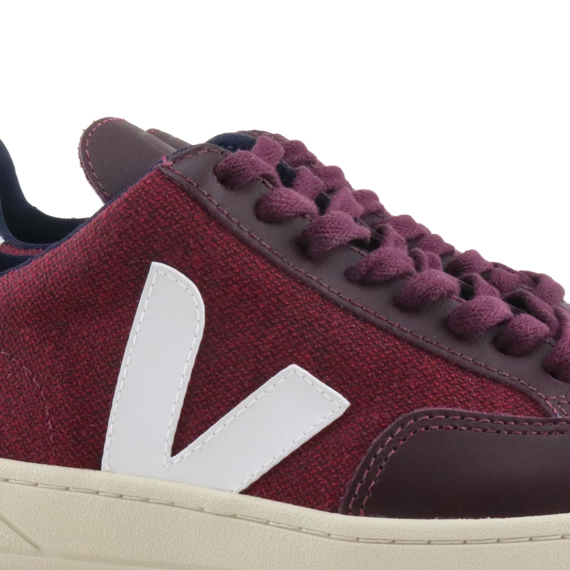 Deportiva burdeos con cordón V12 de Veja - V12-13-5.jpg