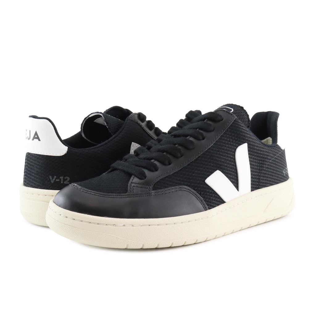 Deportiva negro con cordón V12 de Veja - V12-20-2.jpg