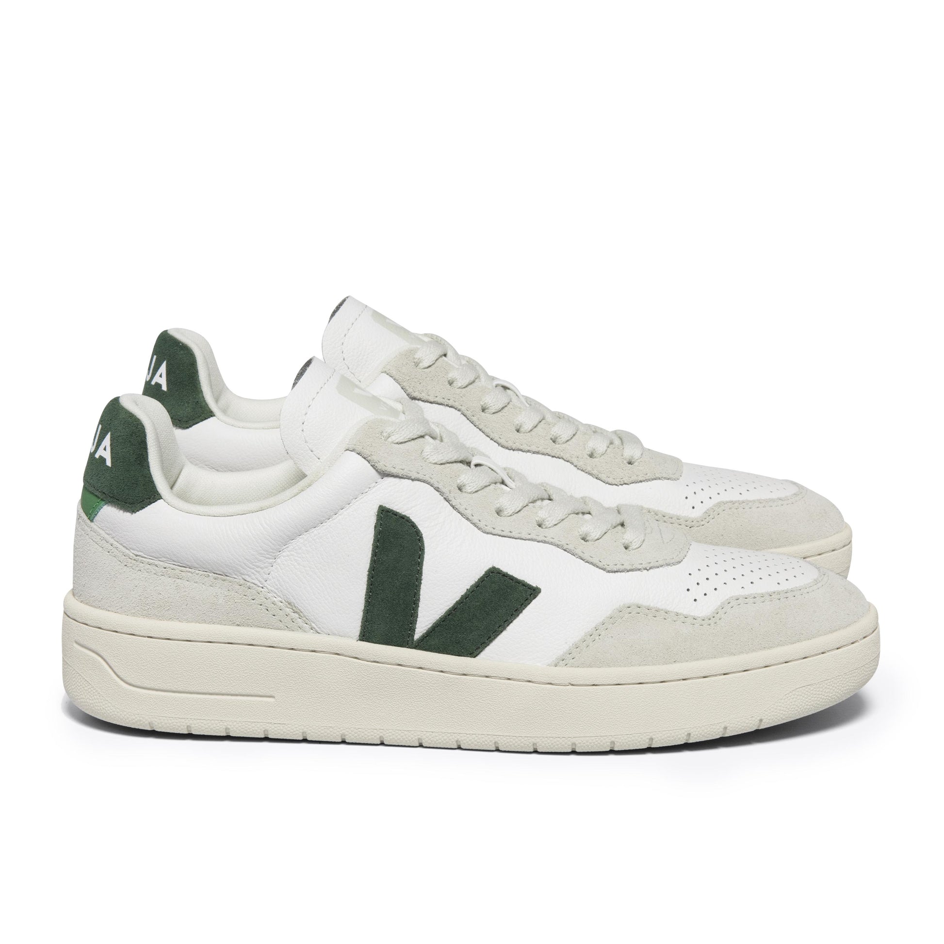 Deportiva blanco/verde con cordón V90 de Veja - V90-262-5.jpg