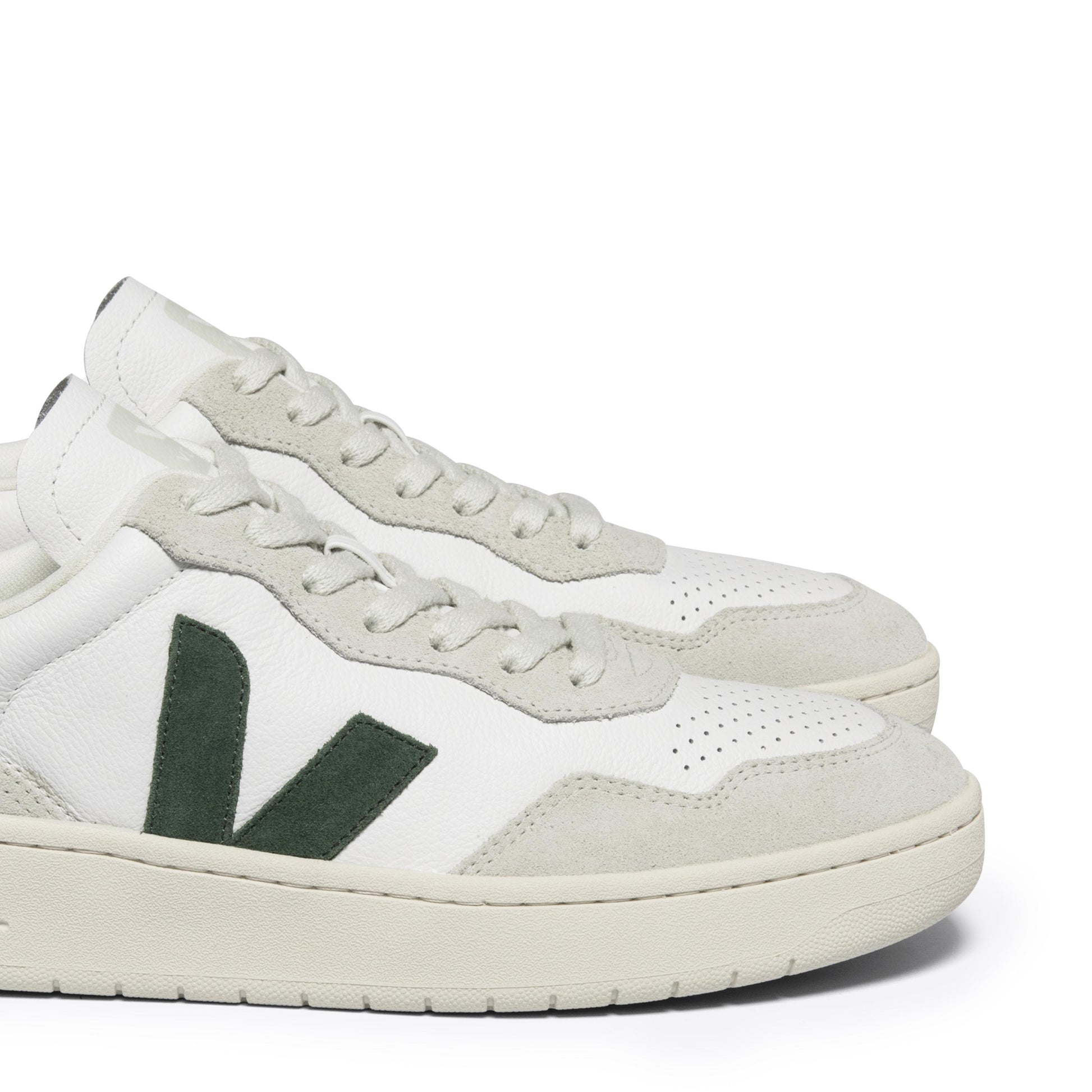 Deportiva blanco/verde con cordón V90 de Veja - V90-262-6.jpg