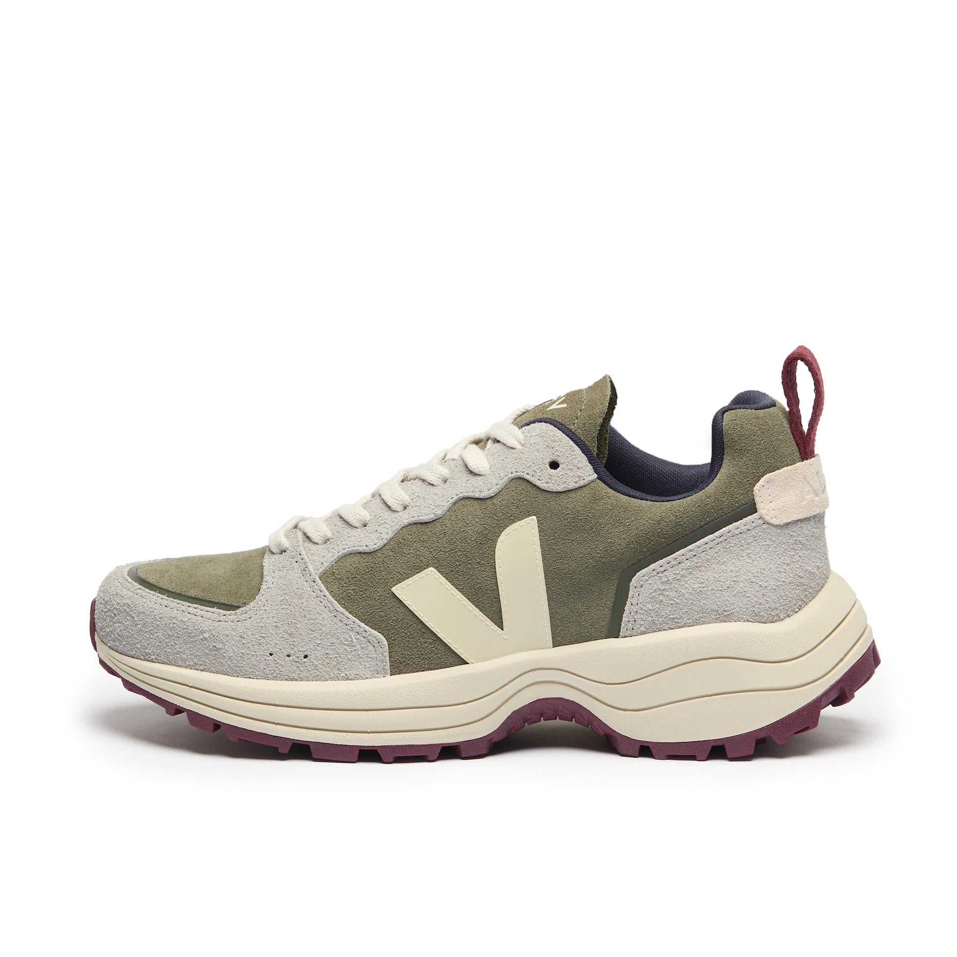 Deportiva verde/beige con cordón VENTURI de Veja