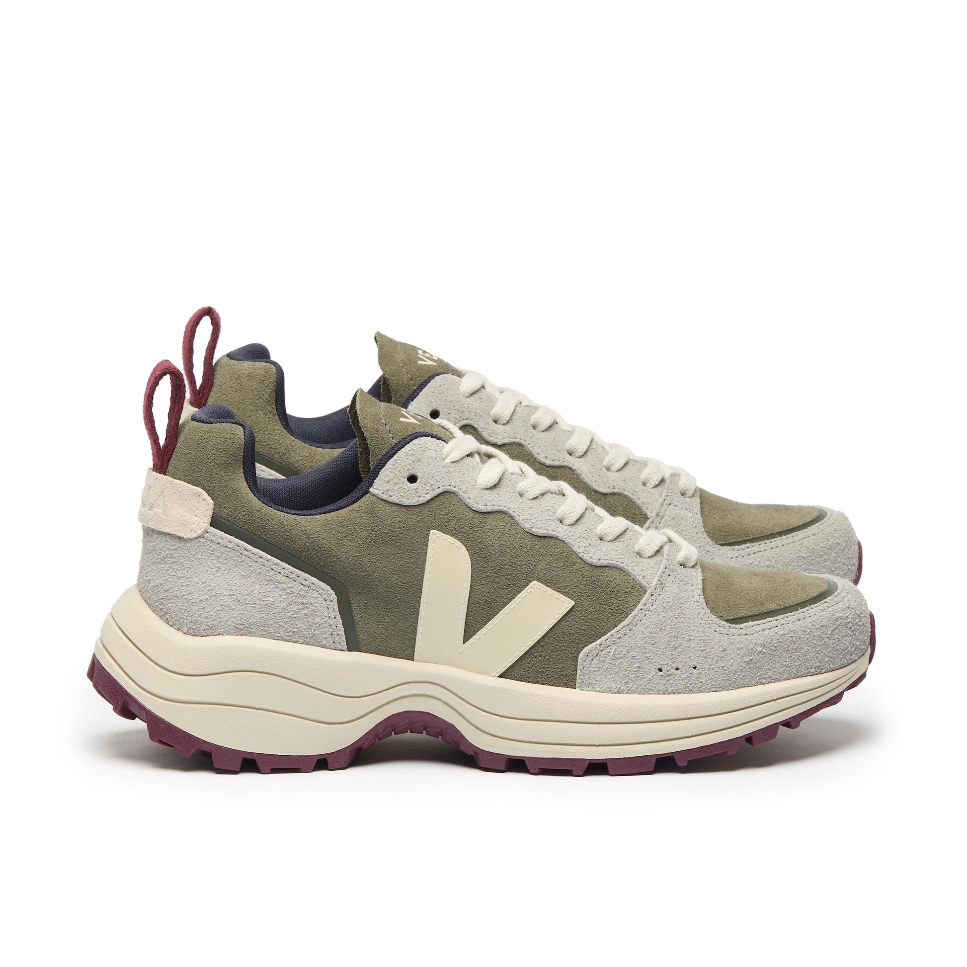 Deportiva verde/beige con cordón VENTURI de Veja