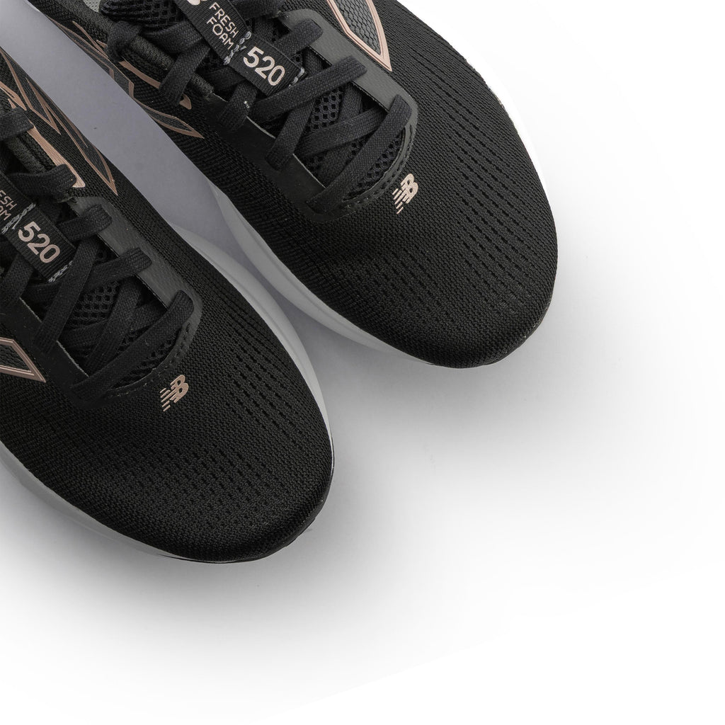 Deportiva negro con cordón W520LK9 de New Balance