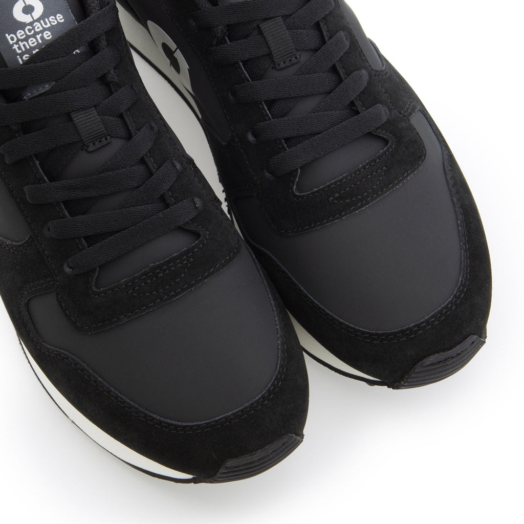 Deportiva negro/blanco con cordón YALE de Ecoalf - YALE-291-6.jpg
