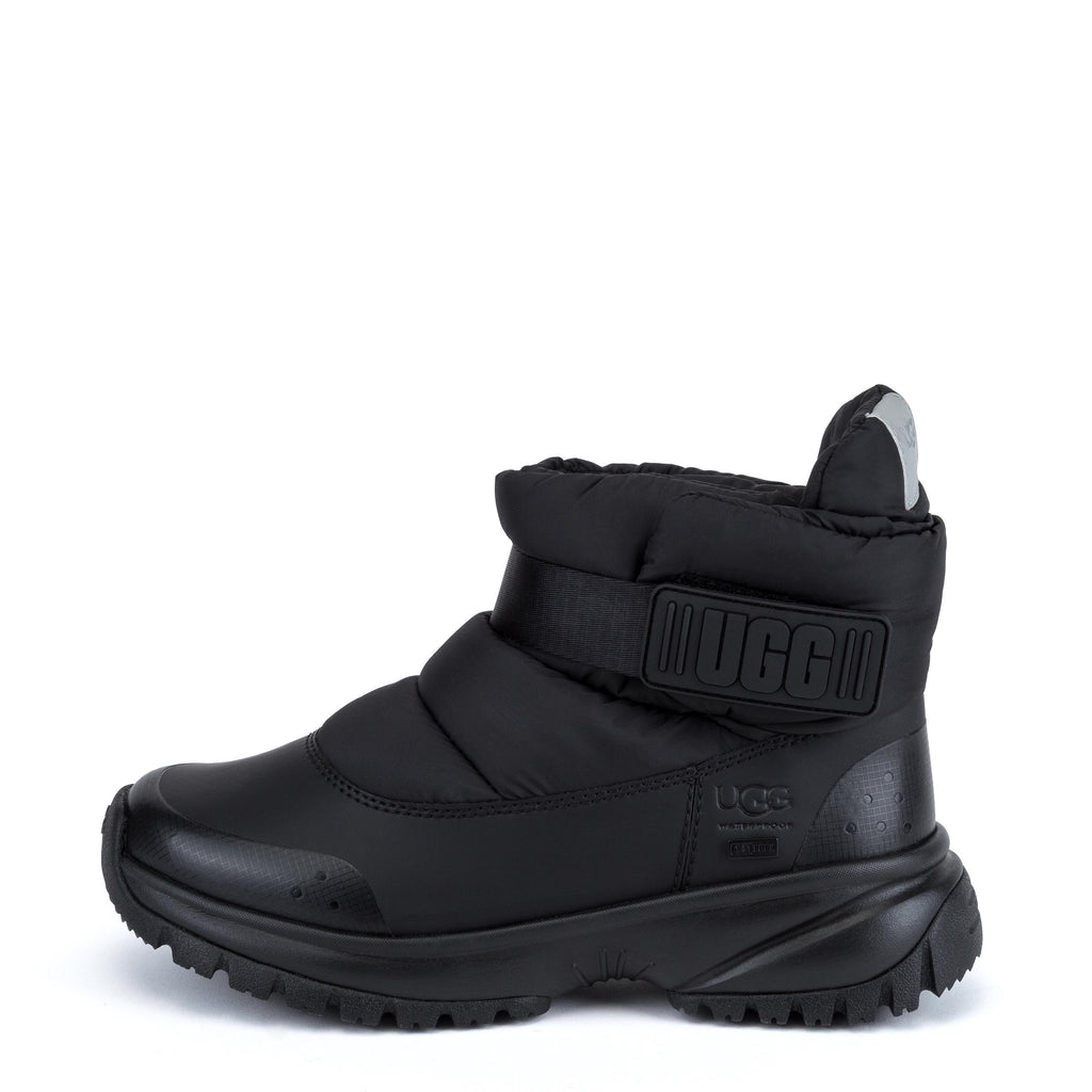 Botín negro con velcro YOSEPUFF de UGG - YOSEPUFF-20-1.jpg