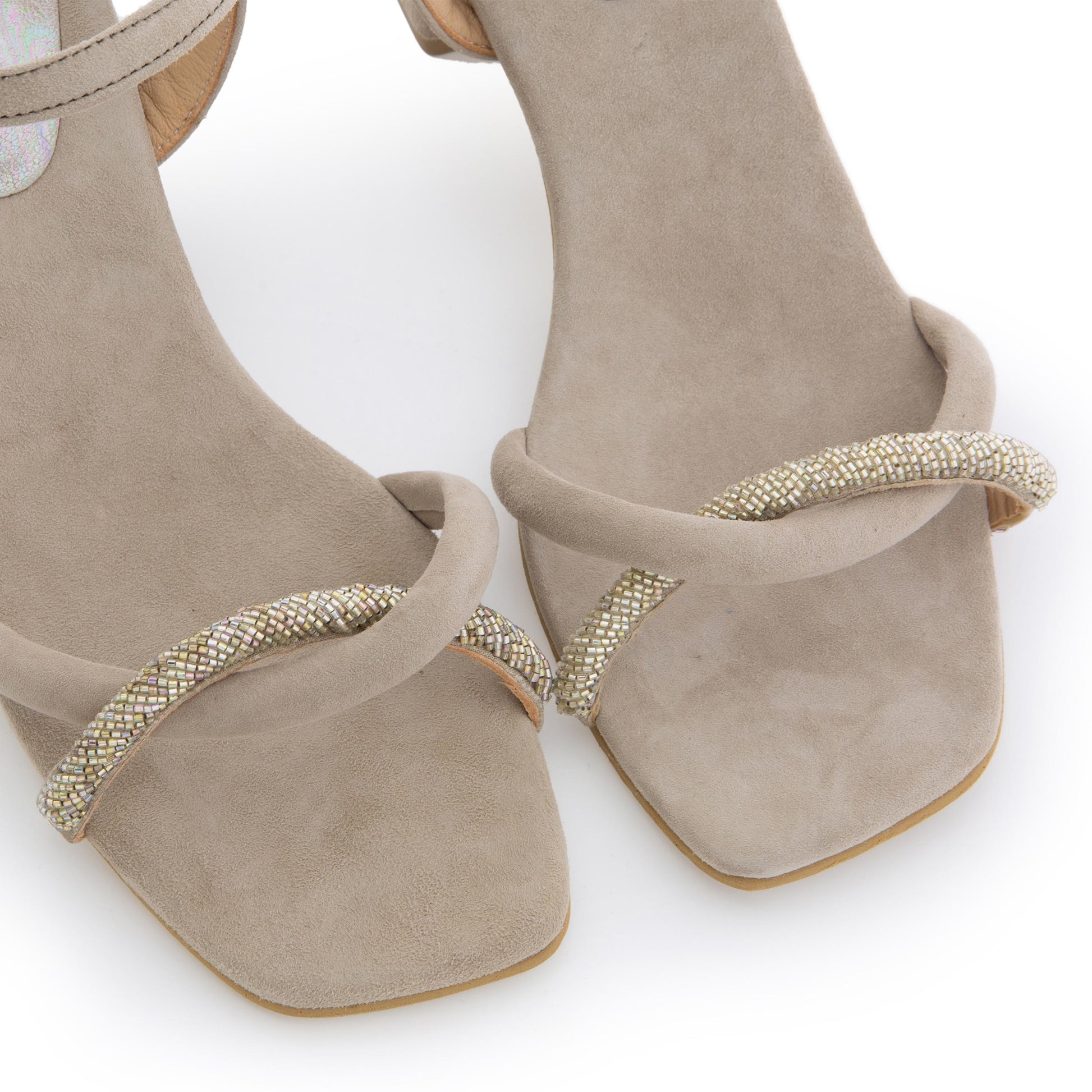 Sandalia con tacón taupe con hebilla YANA de 220V - YANA-115-6.jpg