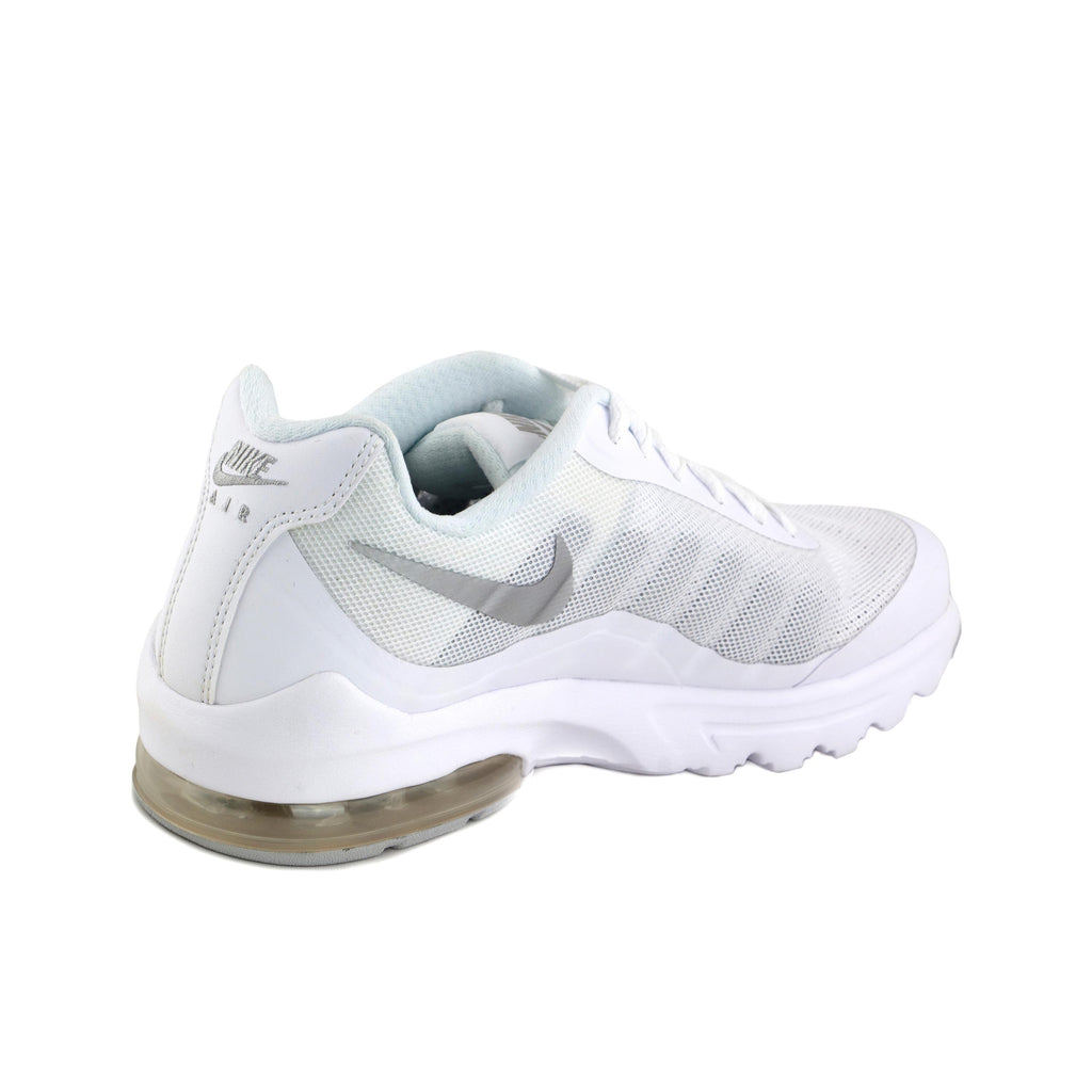 Deportiva blanco con cordón INVIGOR de Nike - INVIGOR-30-PLATA-3.jpg