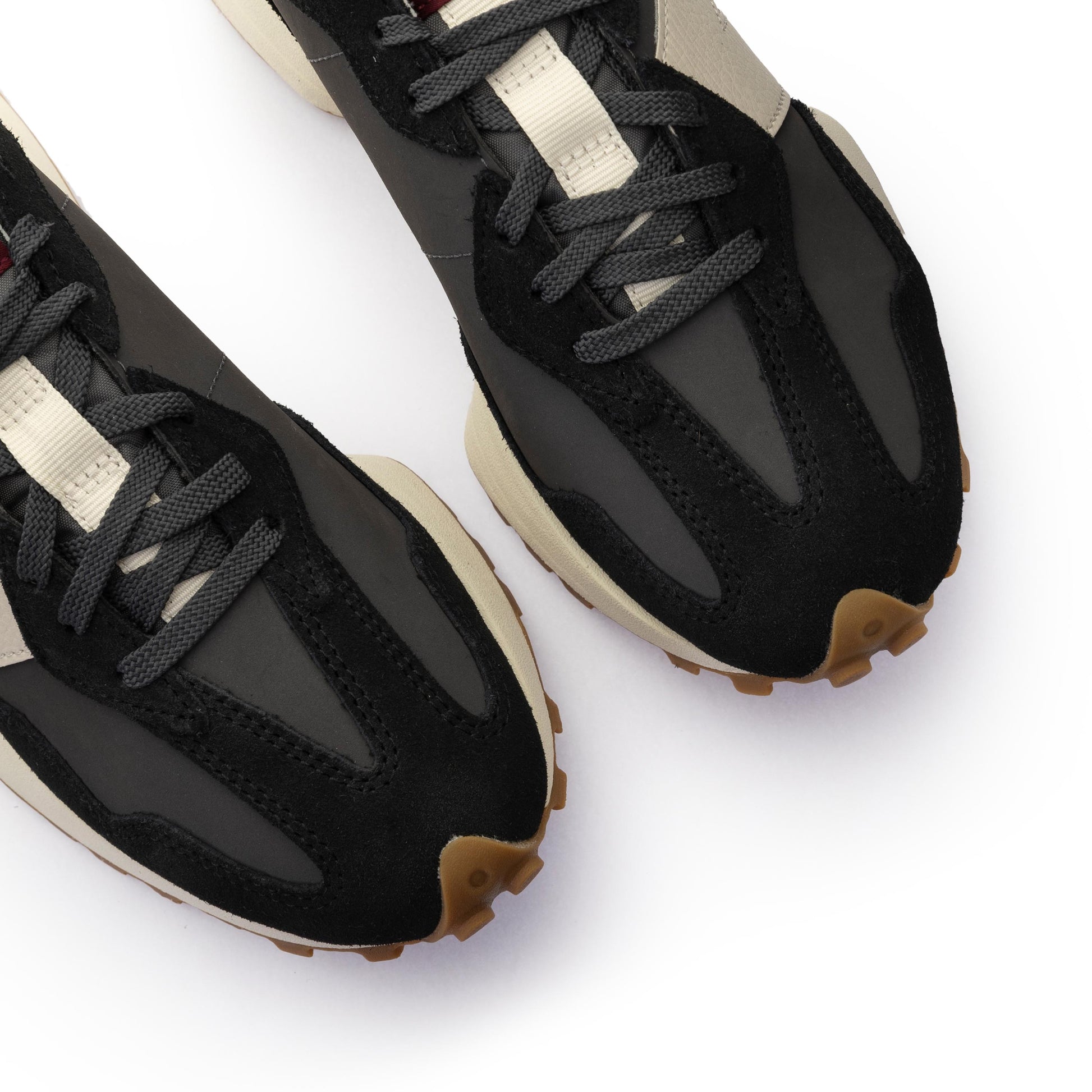 Deportiva negro/crudo con cordón WS327KC de New Balance - WS327KC-348-6.jpg