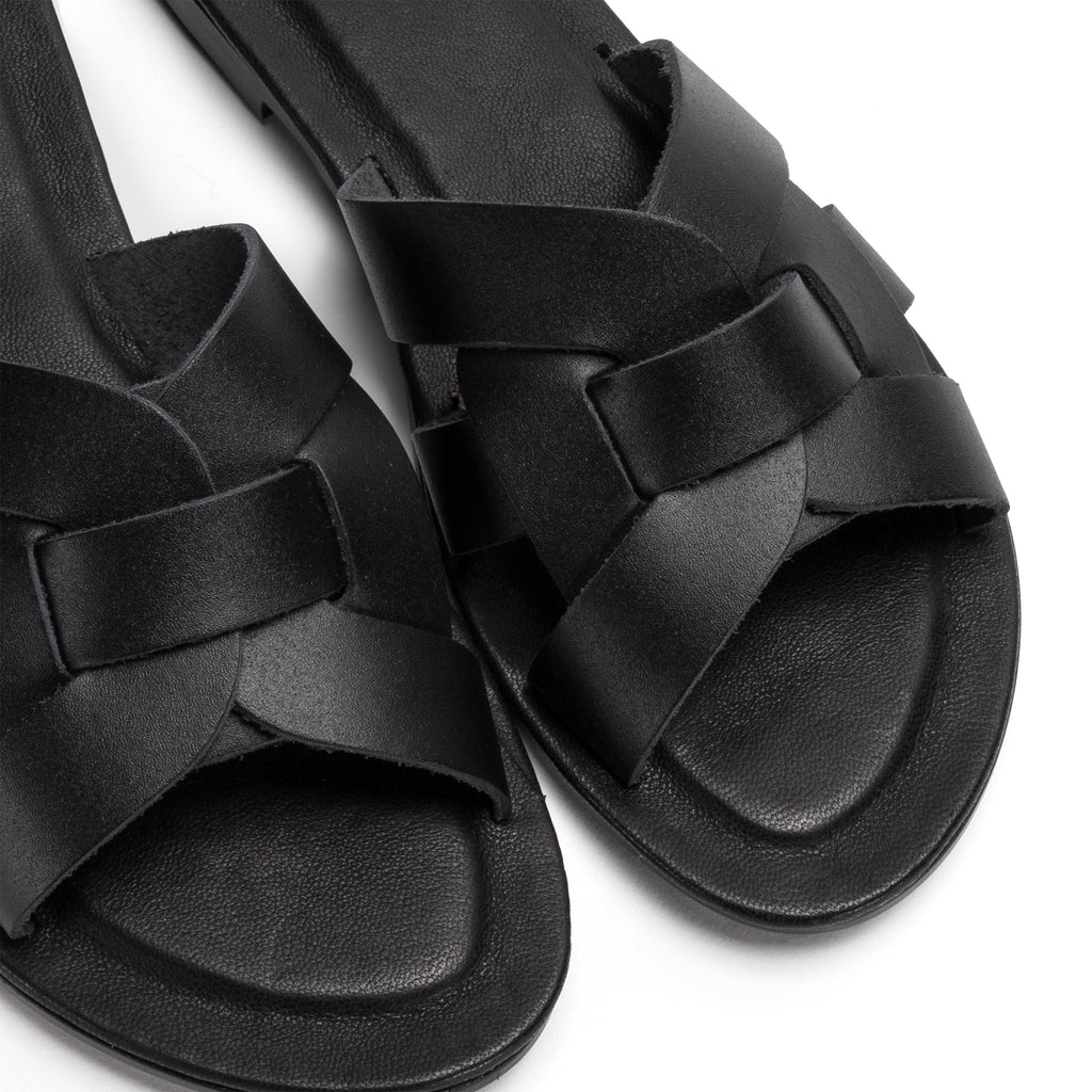 Zueco plano negro 7242 de Pepa & Cris - 7242-20-6.jpg