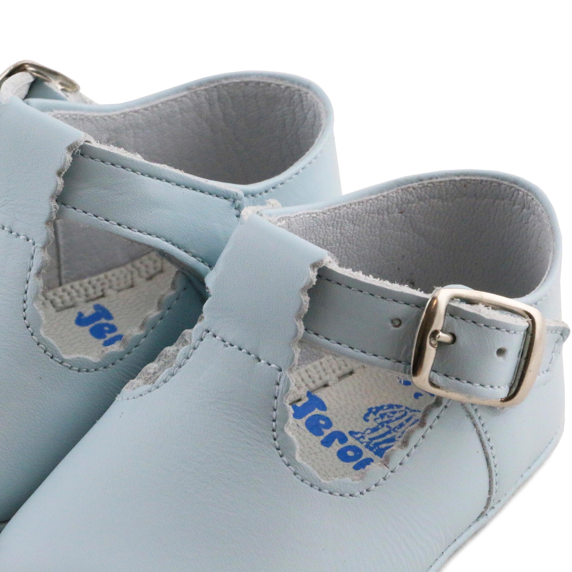 Pepito celeste con hebilla SP105 de Jeromín - SP105-8-6.jpg