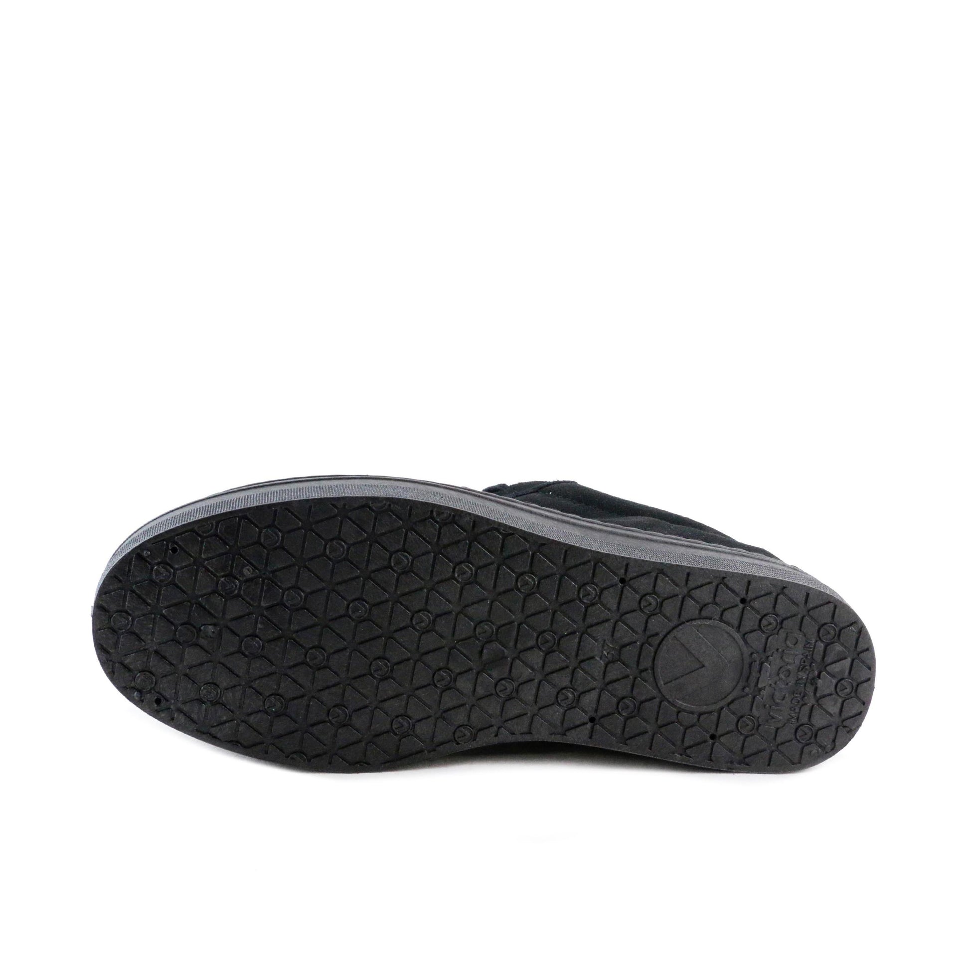 Zapatilla ante negro con cordón 92118 Victoria - 092118-31-4.jpg