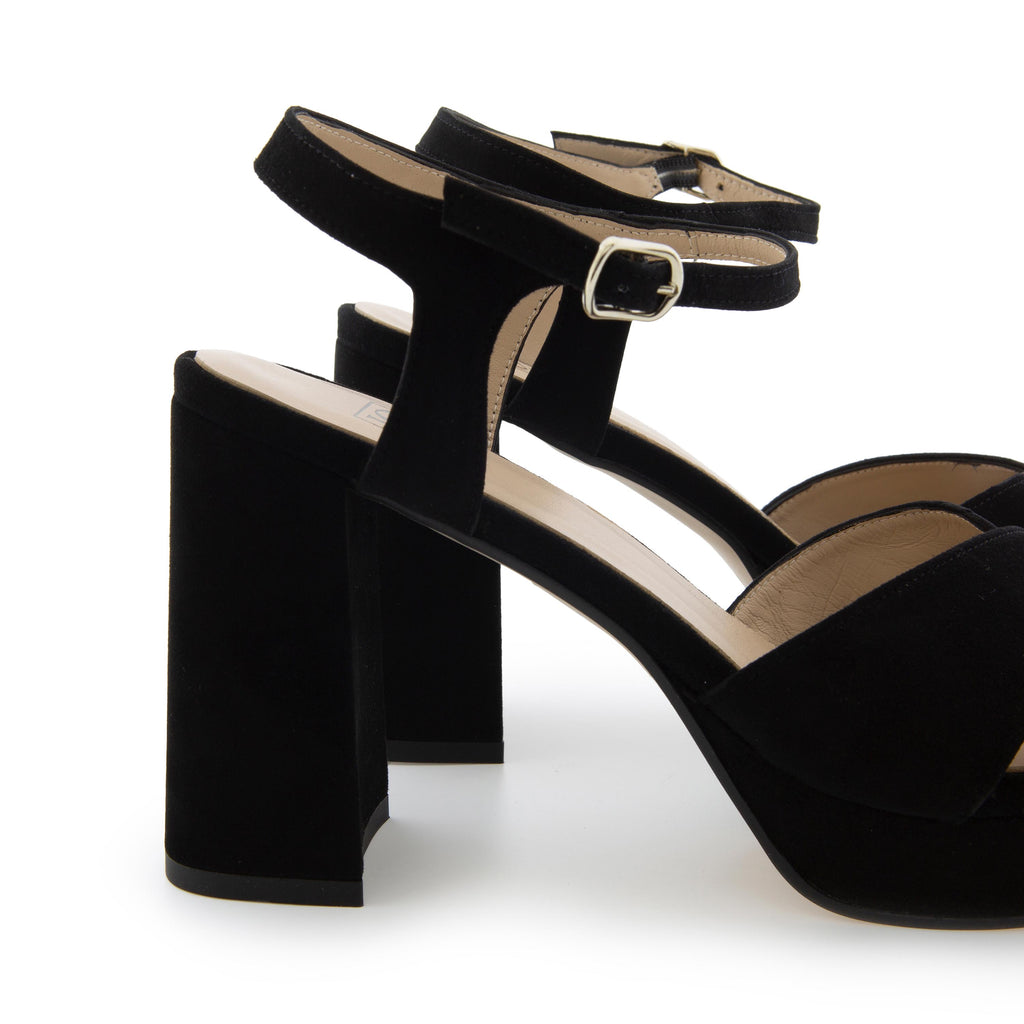 Sandalia con tacón ante negro con hebilla 24244 de Joni - 24244-124-5.jpg