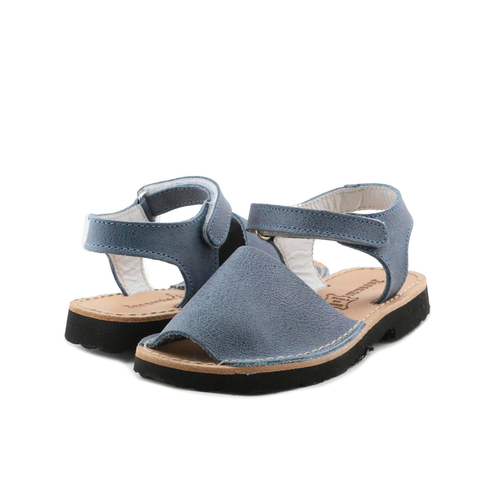 Menorquina plana azul jeans con velcro 8001 de Jeromín - 8001-119-2.jpg