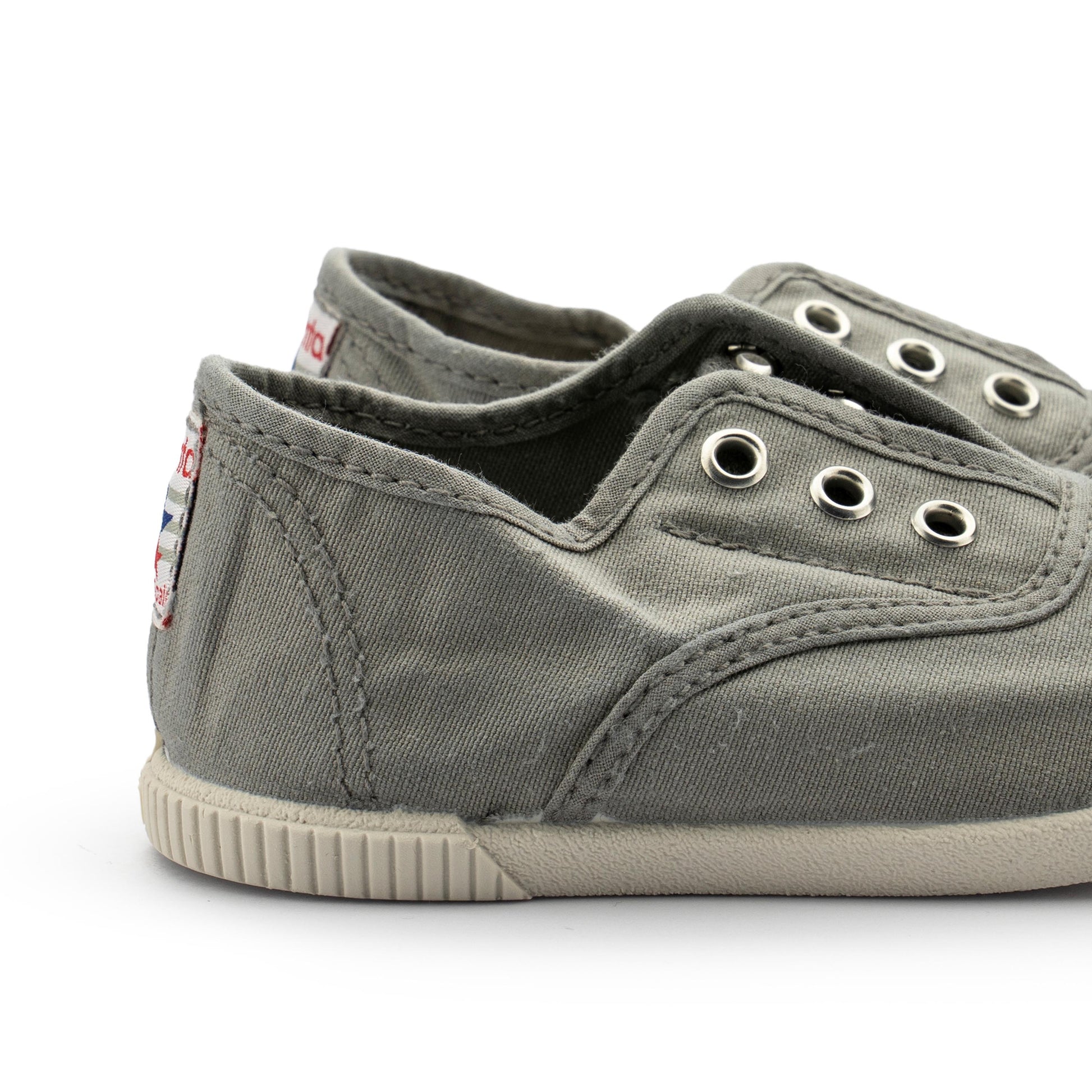 Zapatilla barefoot gris con elástico 450777 Cienta - 450777-16-5.jpg