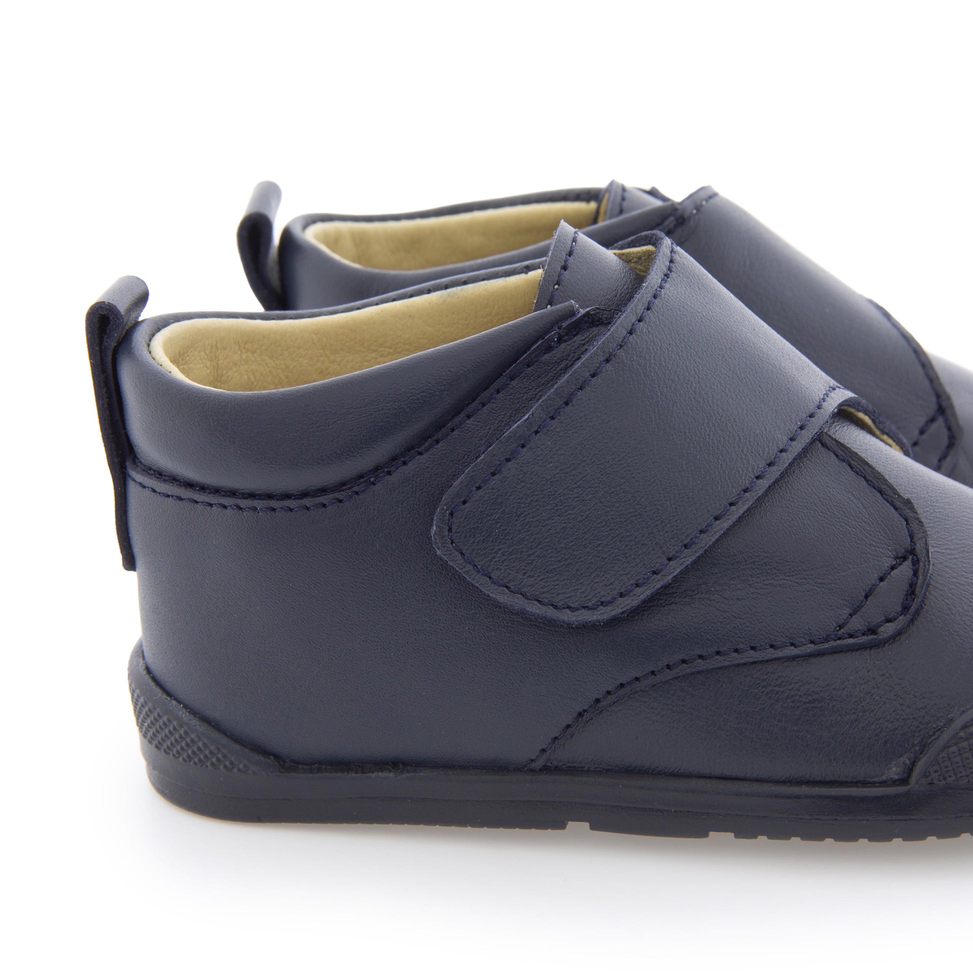 Bota barefoot azul con velcro ZIA de Blanditos - ZIA-7-5.jpg