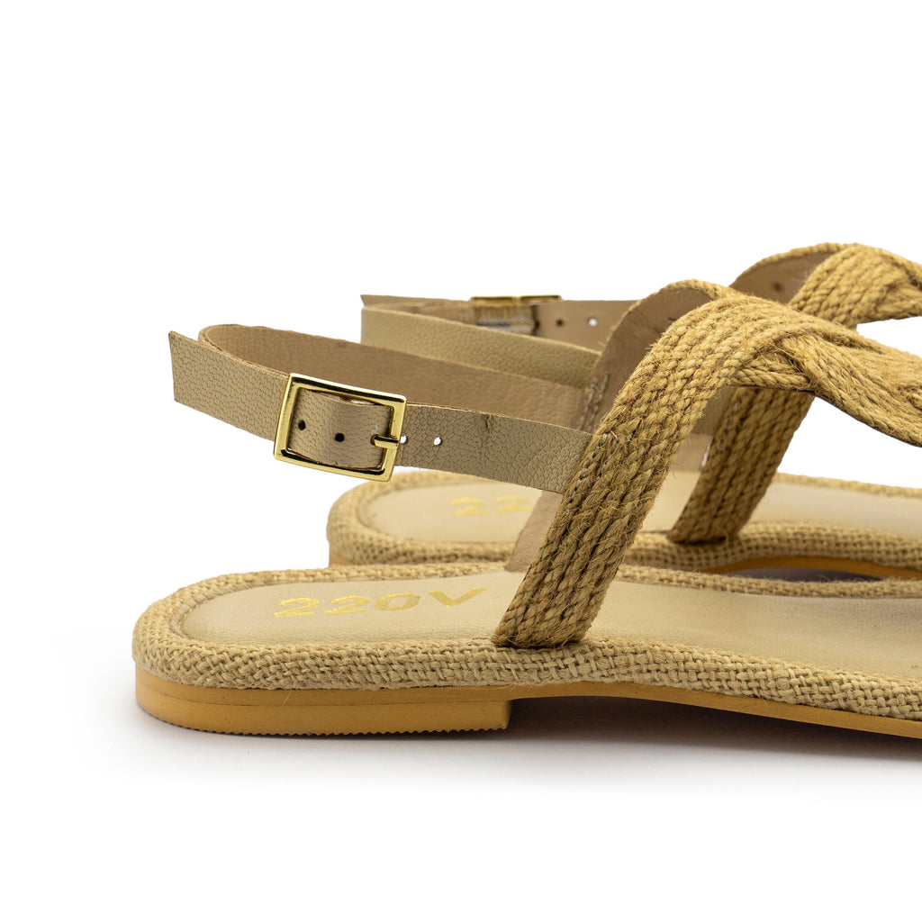 Sandalia plana natural con hebilla GAIA de 220V - GAIA-418-5.jpg