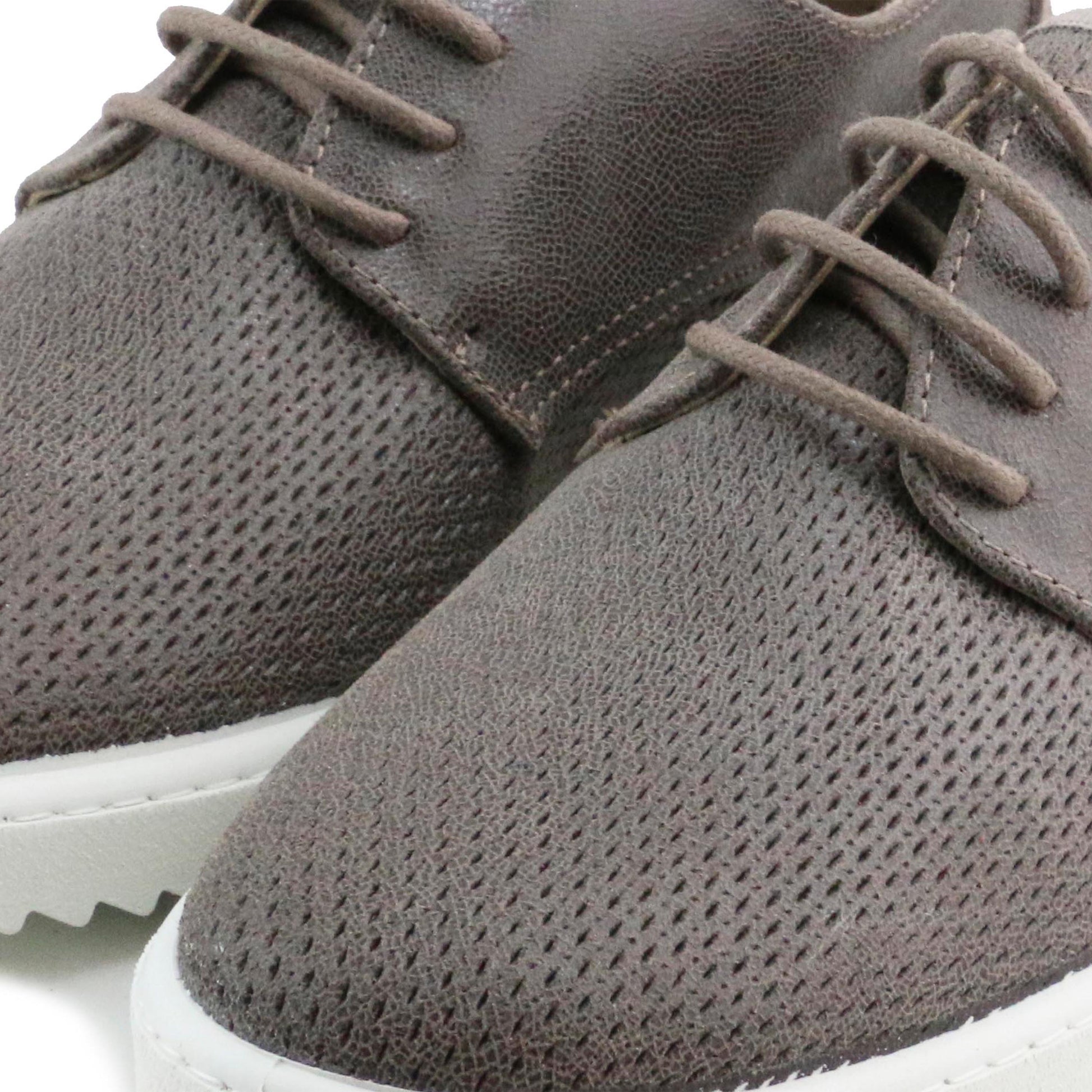 Blucher casual plomo con cordón 3857 de Vulladi - 3857-141-6.jpg