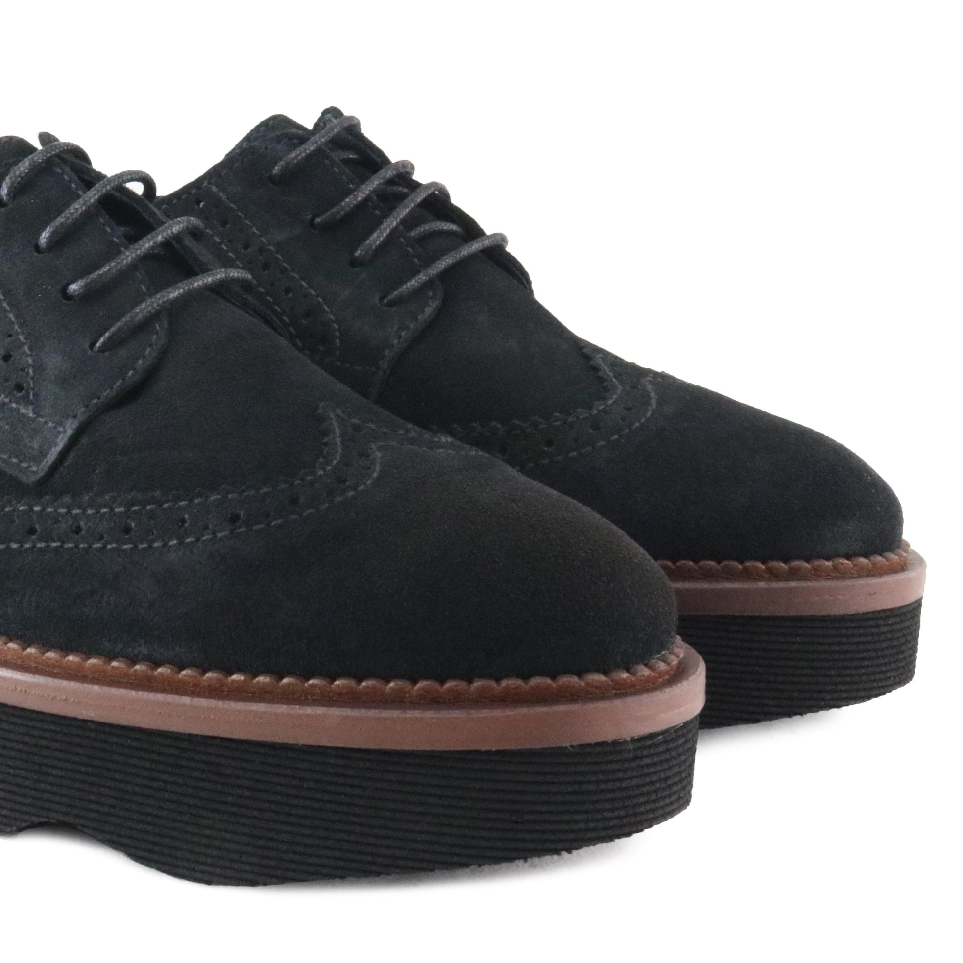 Blucher picado elegante ante negro con cordón BLUON Jeromín - BLUON-31-6.jpg