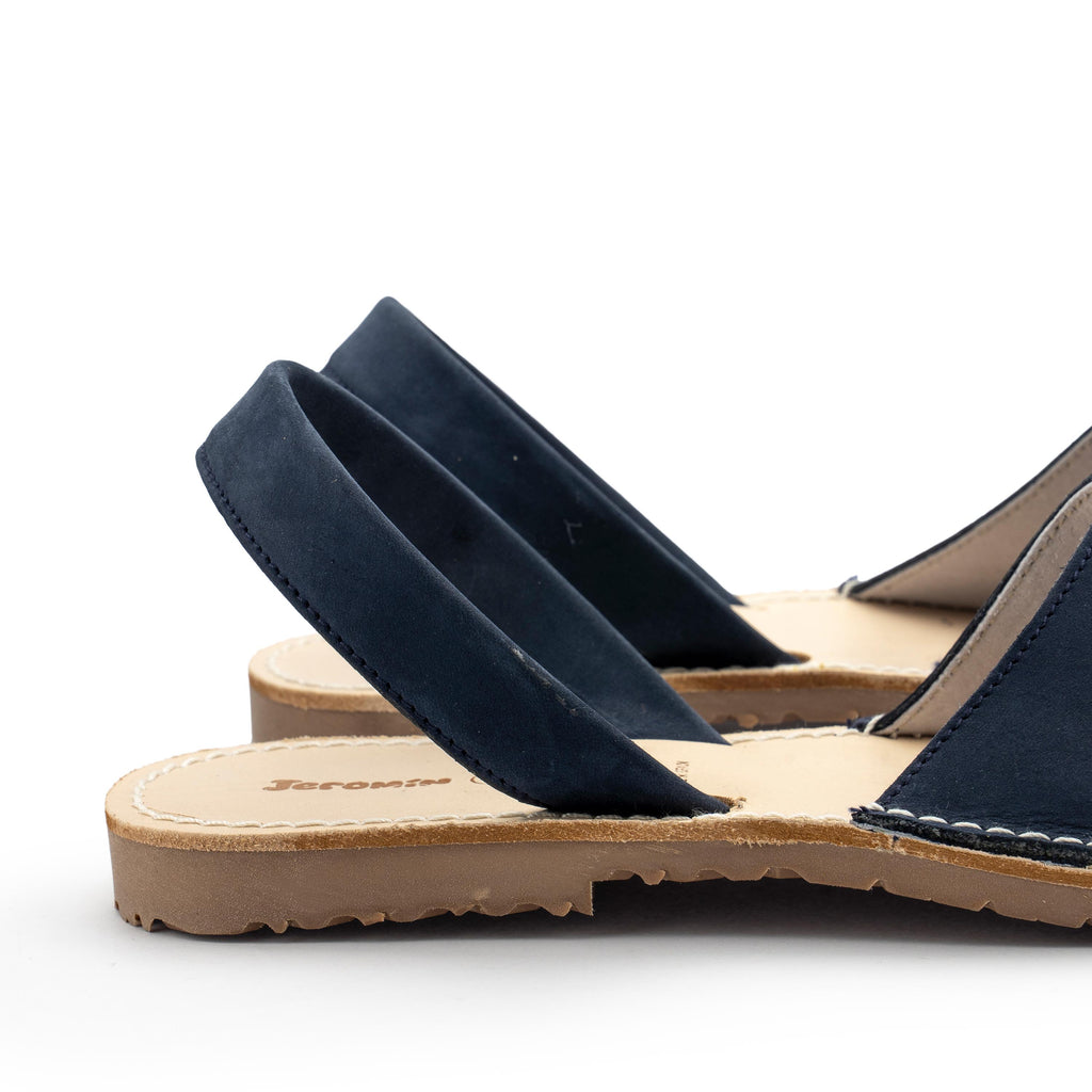 Menorquina plana nobuk azul 1040 de Jeromín - 1040-34-5.jpg