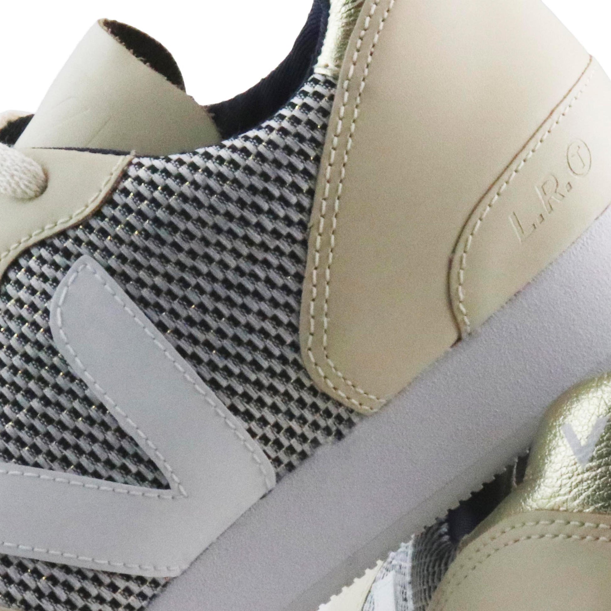 Deportiva beige con cordón HOLIDAY de Veja - HOLIDAY-9-6.jpg