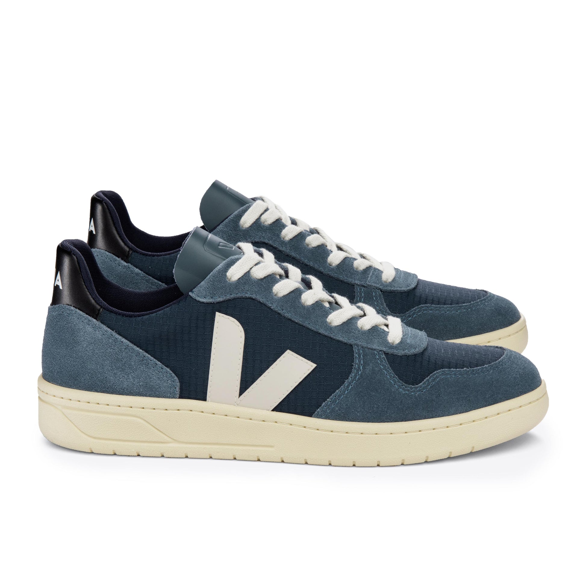 Deportiva serraje azul con cordón V10RIPSTOP de Veja - V10RIPSTOP-27-5.jpg