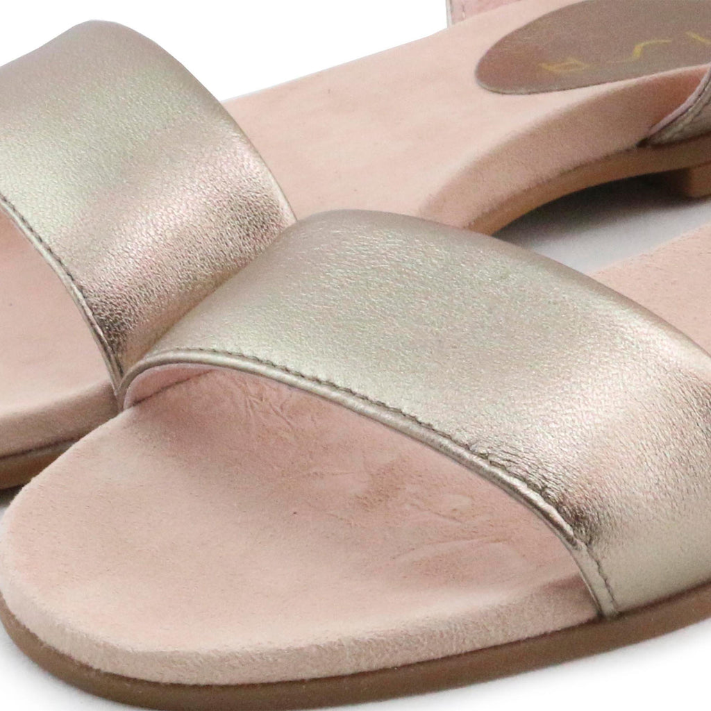 Sandalia plana bronce con hebilla LARYN de Unisa - LARYN-109-6.jpg