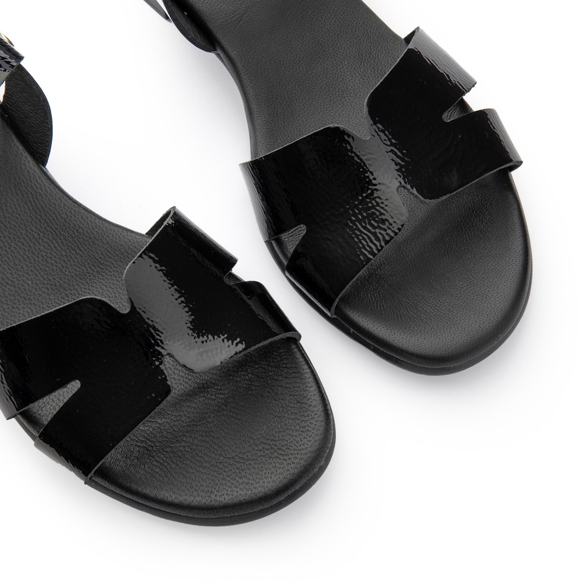 Sandalia charol negro de hebilla S115523 Pepa&Cris - S115523-24-6.jpg