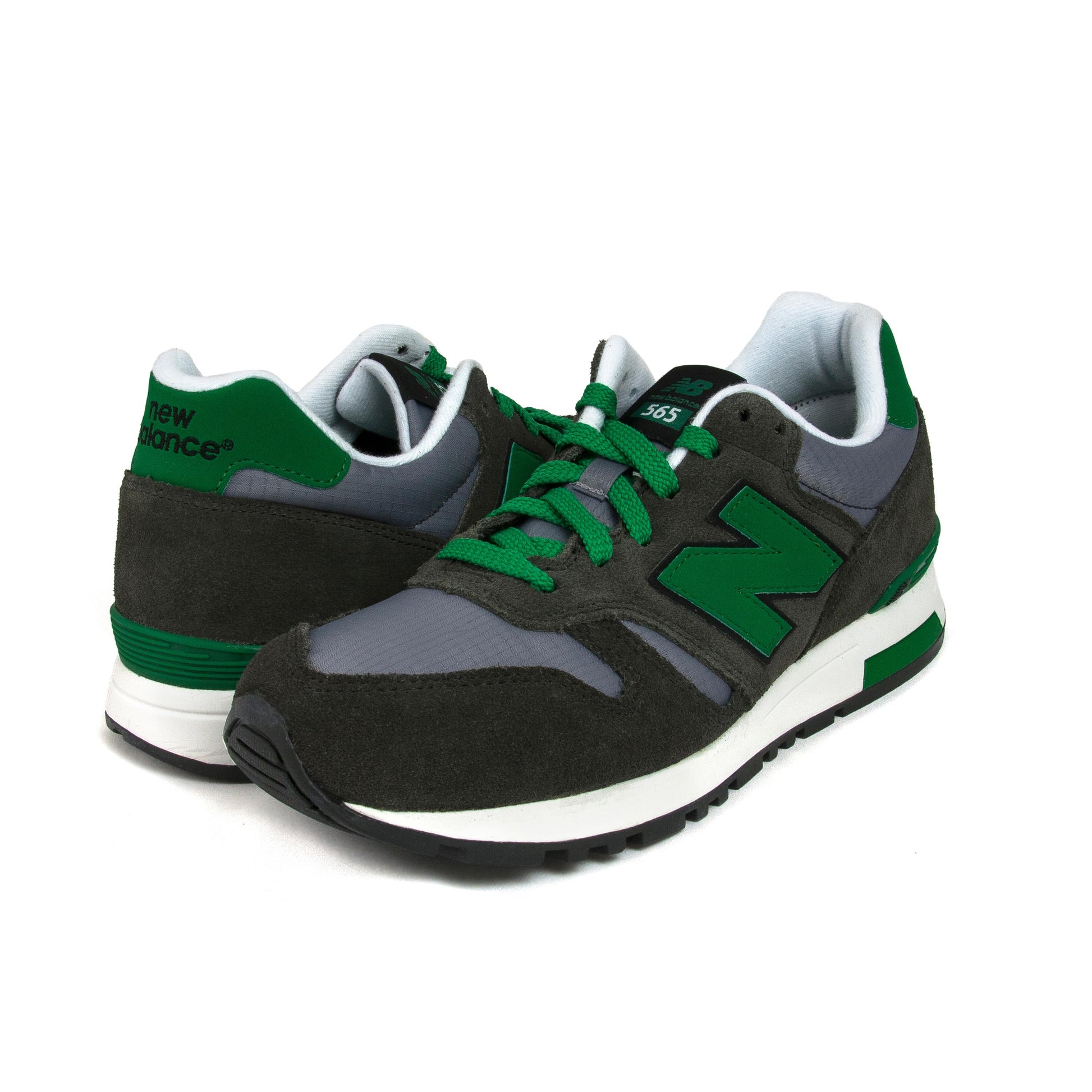 Deportiva gris oscuro con cordón ML565 de New Balance - ML565-111-N-VERDE-2.jpg