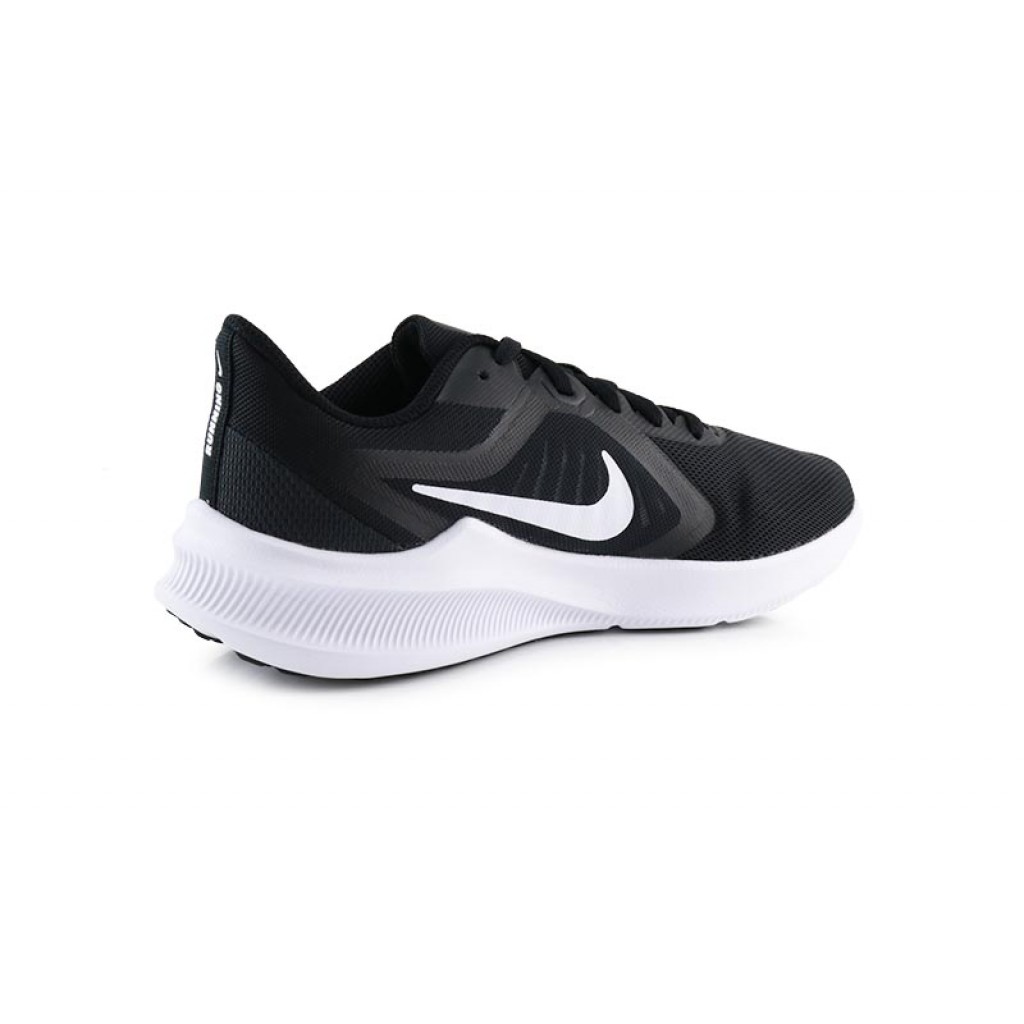 Deportiva negra y blanca con cordón Downshifter 10 Nike
