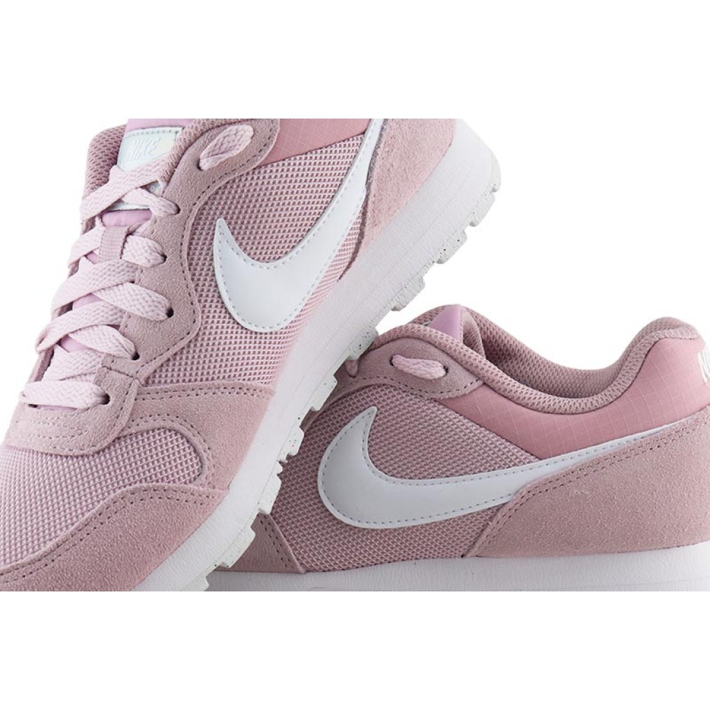 Deportiva rosa con cordón Nike Runner