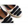 Sandalia de esparto cerrada en color crudo con cintas negras Pepa Y Cris