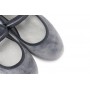 Mercedita terciopelo gris con hebilla Victoria 104913