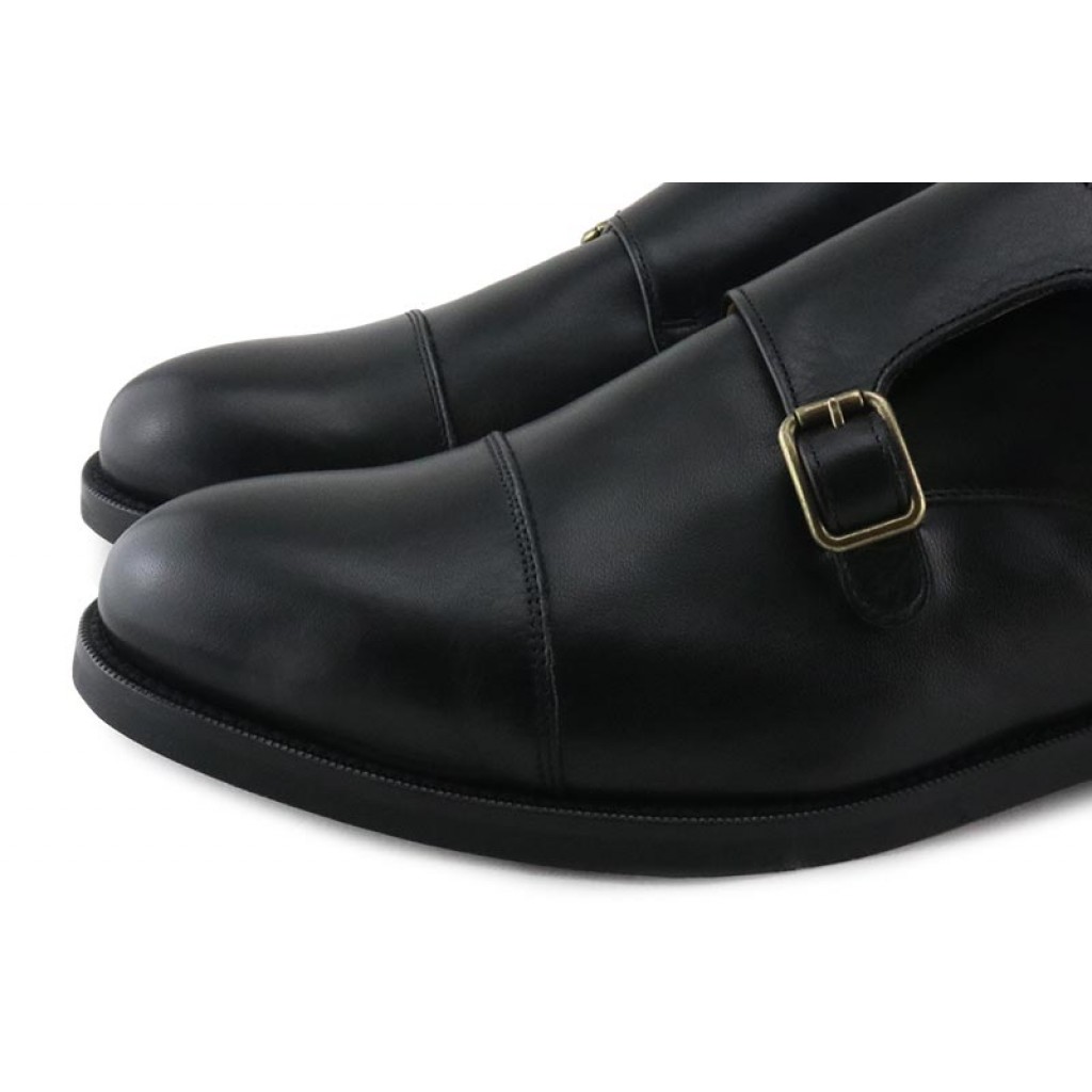 Zapato en piel negro con doble hebilla Jeromín